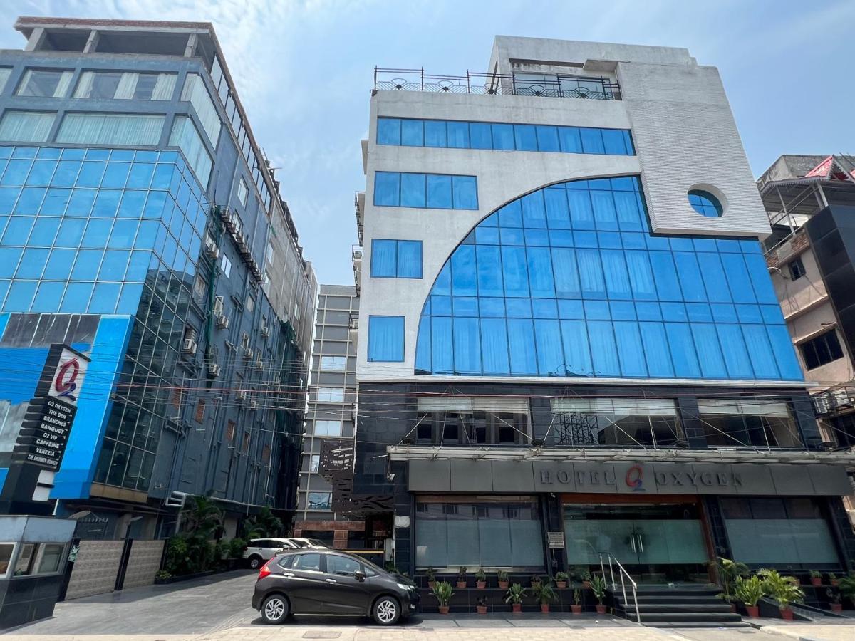 Hotel O2 Oxygen Калькутта Экстерьер фото