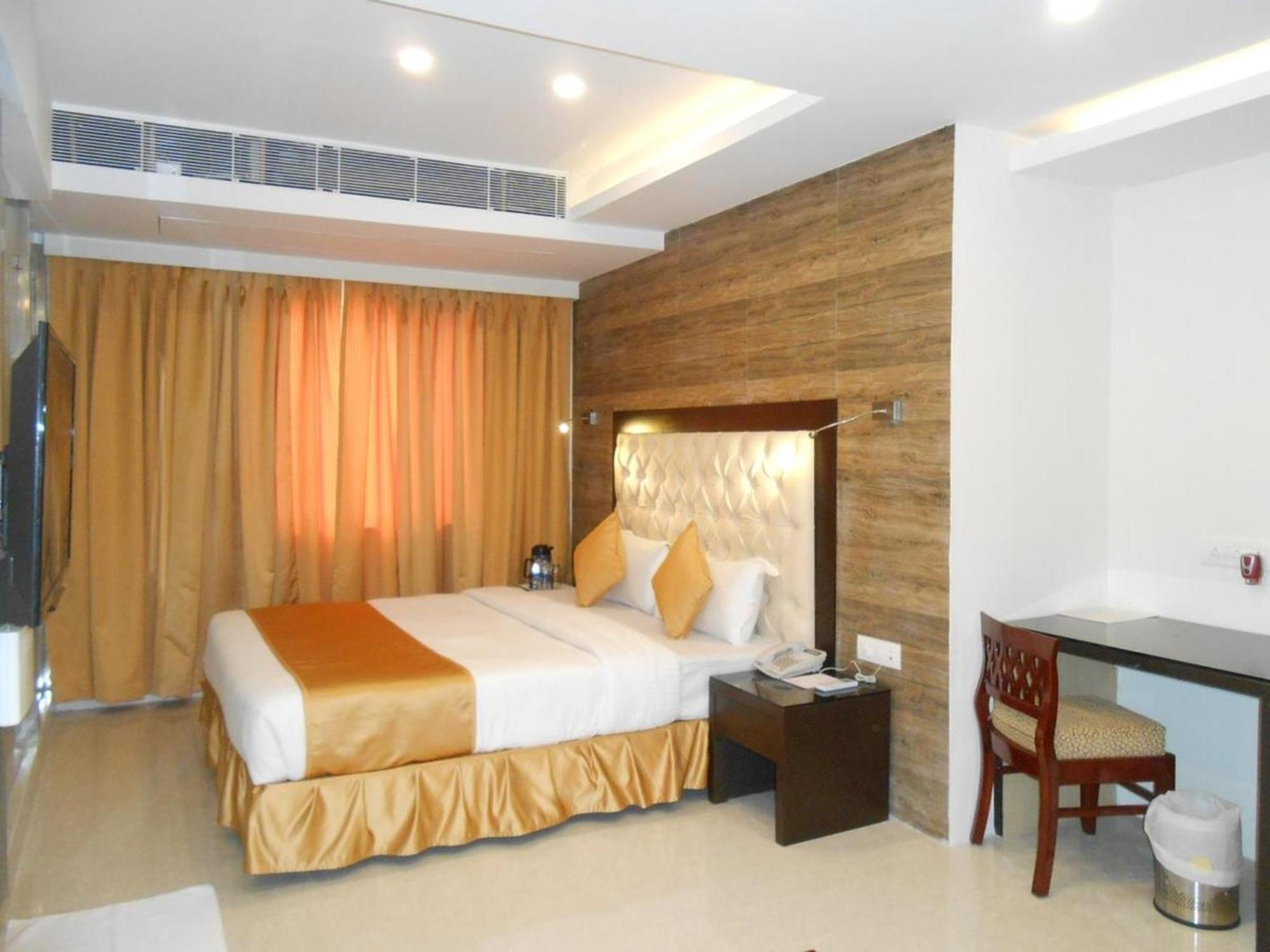 Hotel O2 Oxygen Калькутта Экстерьер фото