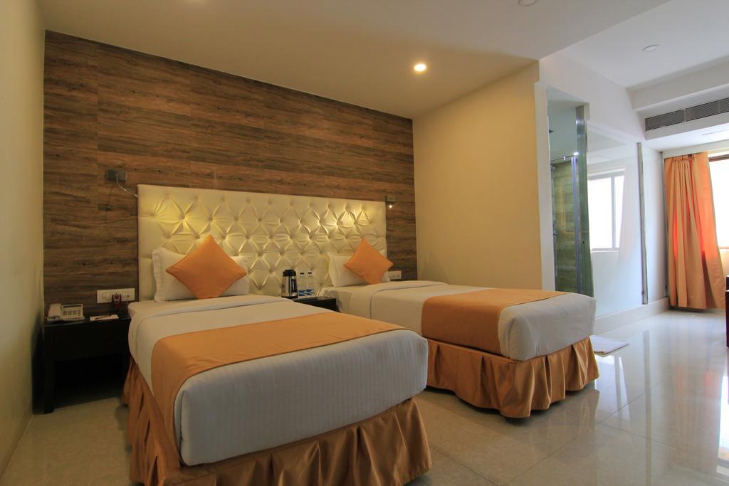 Hotel O2 Oxygen Калькутта Экстерьер фото